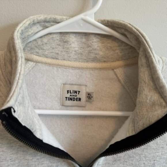 Flint and Tinder 1/4 zip Fleece heavy sweatshirt - Picture 3 of 3